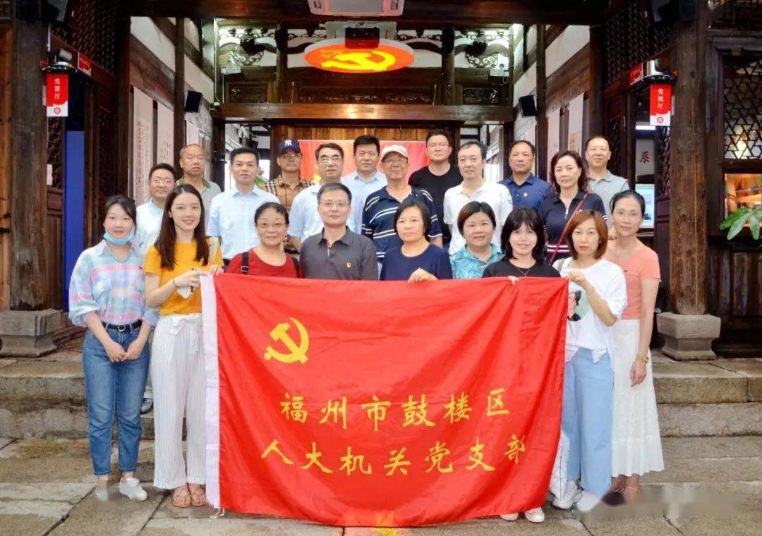 小仓鼠吃瓜子